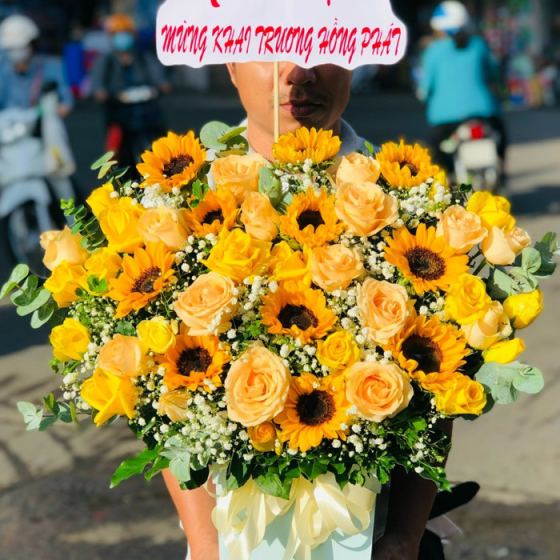 Hoa khai trương