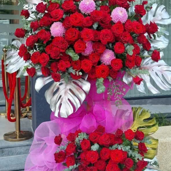 Hoa khai trương